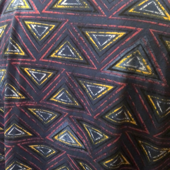 NWT Lularoe Classic Tee 3XL Navy w Triangles - Picture 3 of 5